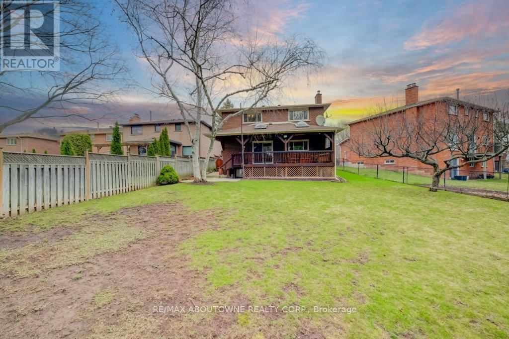 440 PARKRIDGE CRESCENT Image 27