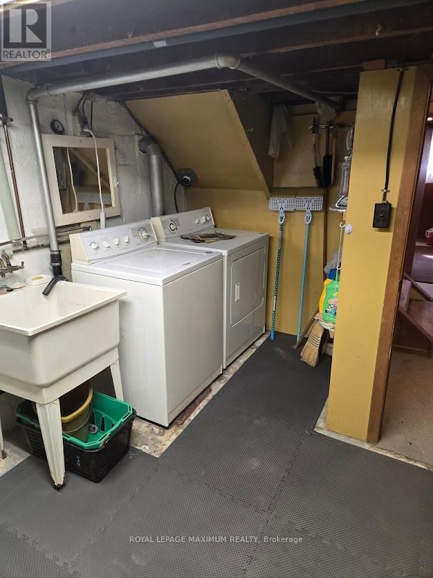 26 LANDOUR AVENUE Image 20