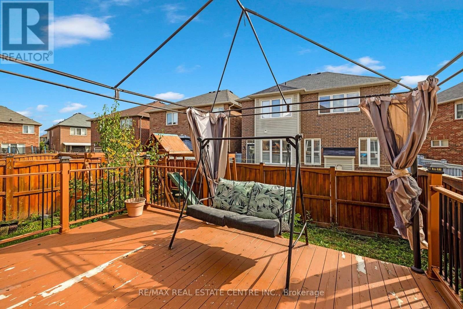 232 DRINKWATER ROAD Image 32