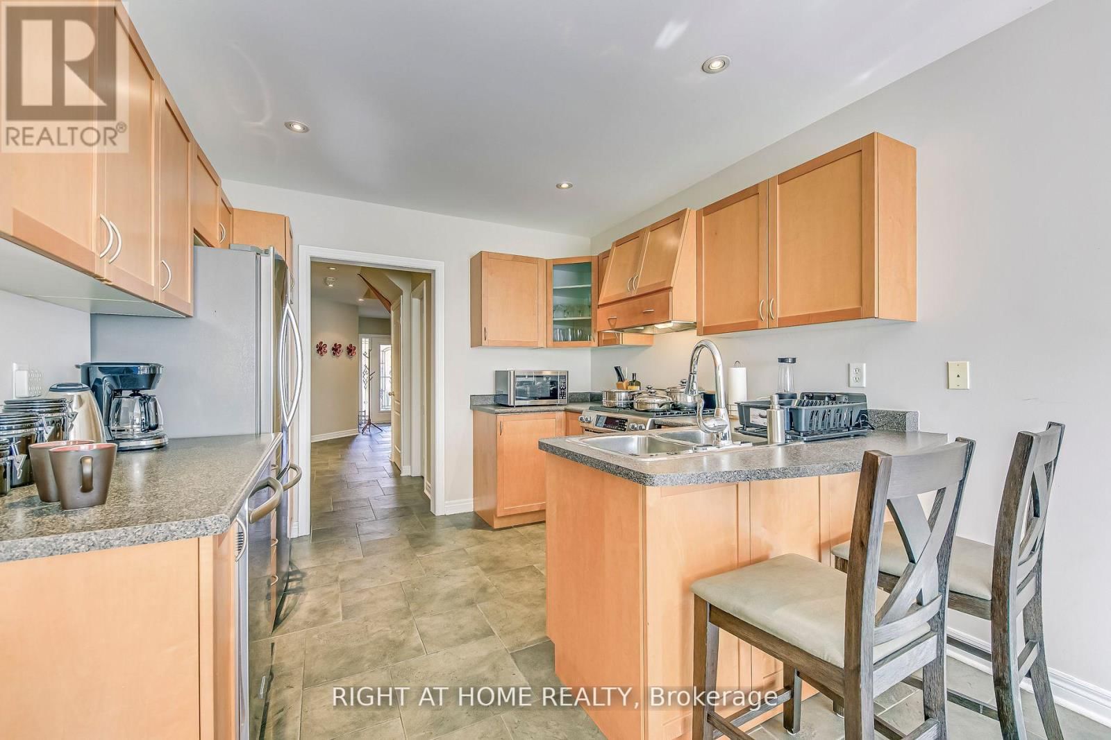 814 BRASS WINDS PLACE Image 12