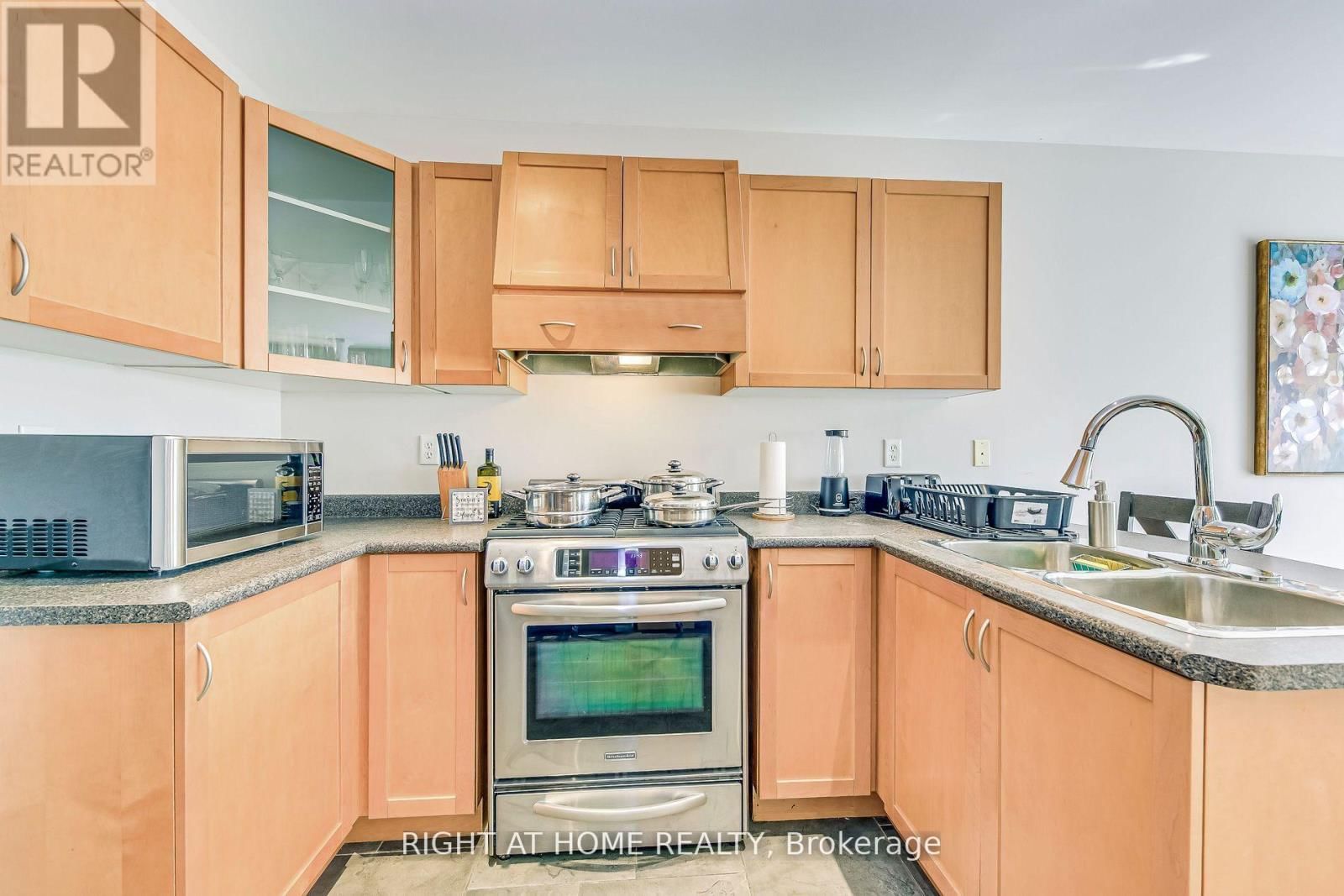 814 BRASS WINDS PLACE Image 13