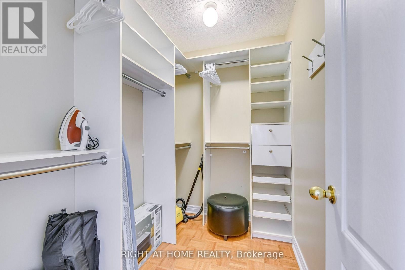 814 BRASS WINDS PLACE Image 36