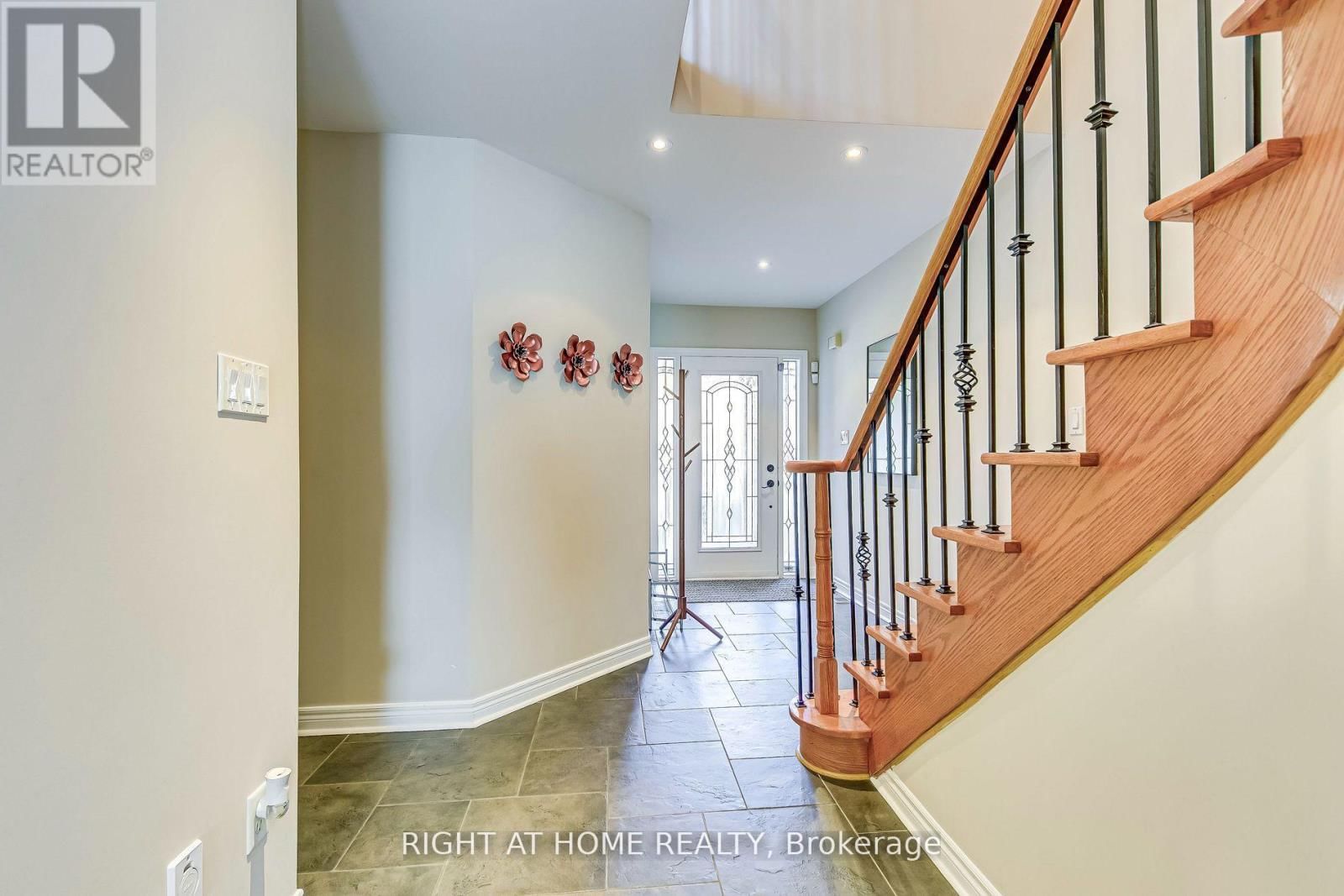 814 BRASS WINDS PLACE Image 4