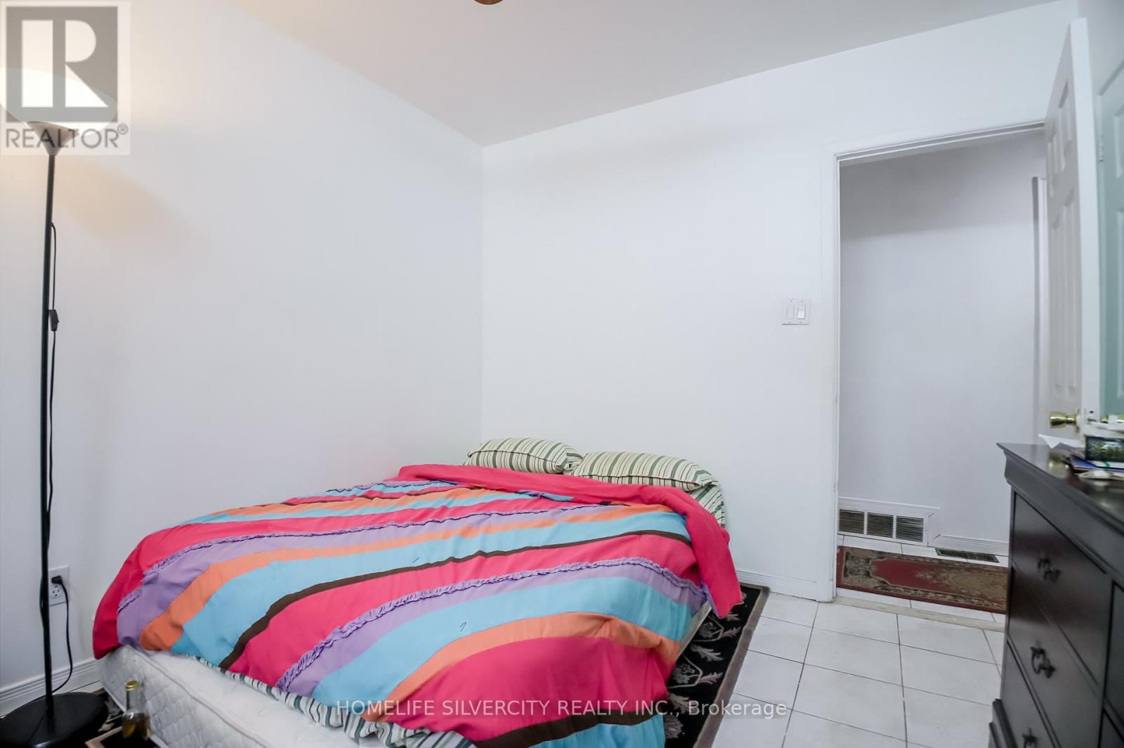 10 COPPERMILL DRIVE Image 23