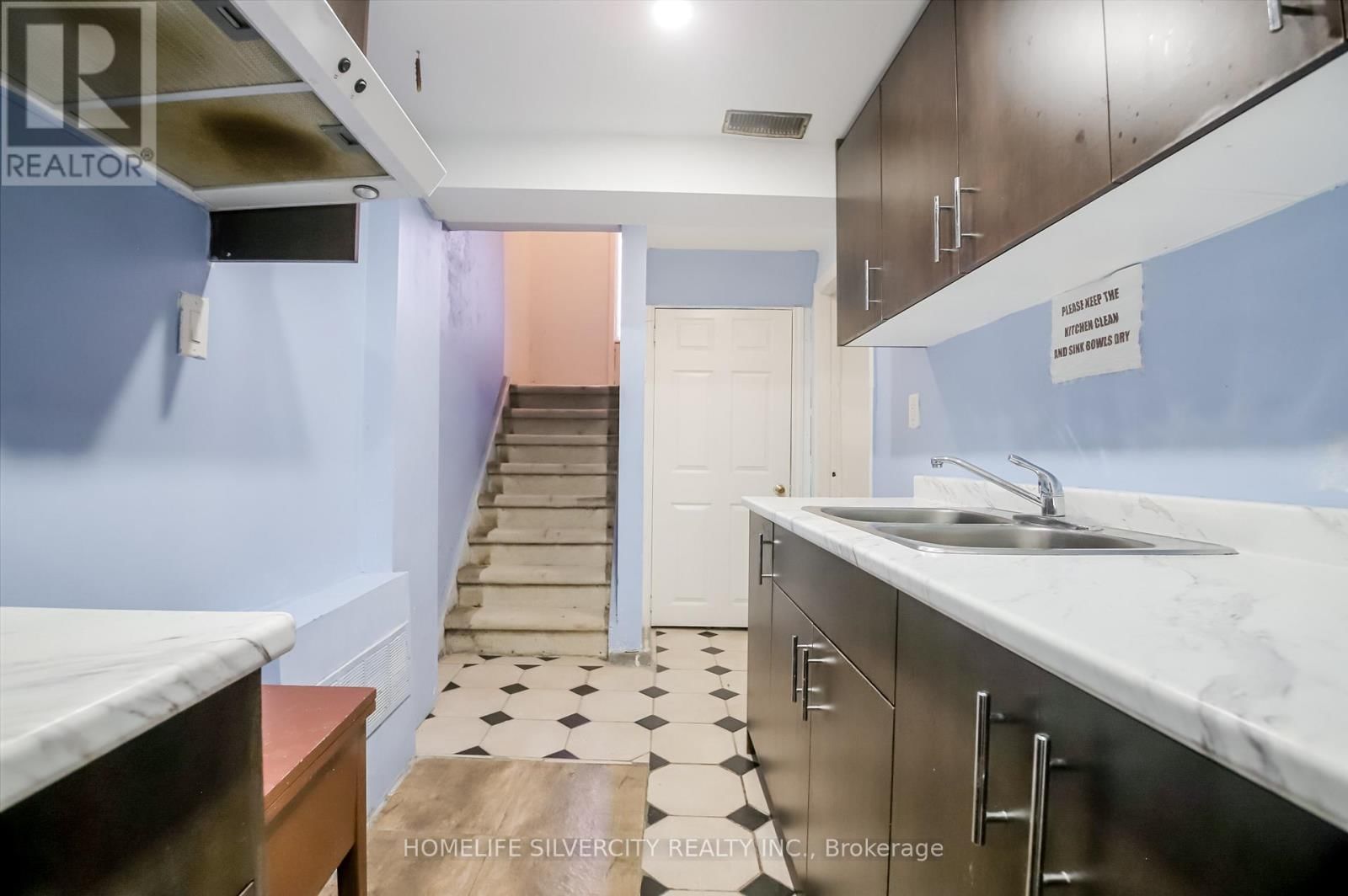 10 COPPERMILL DRIVE Image 27