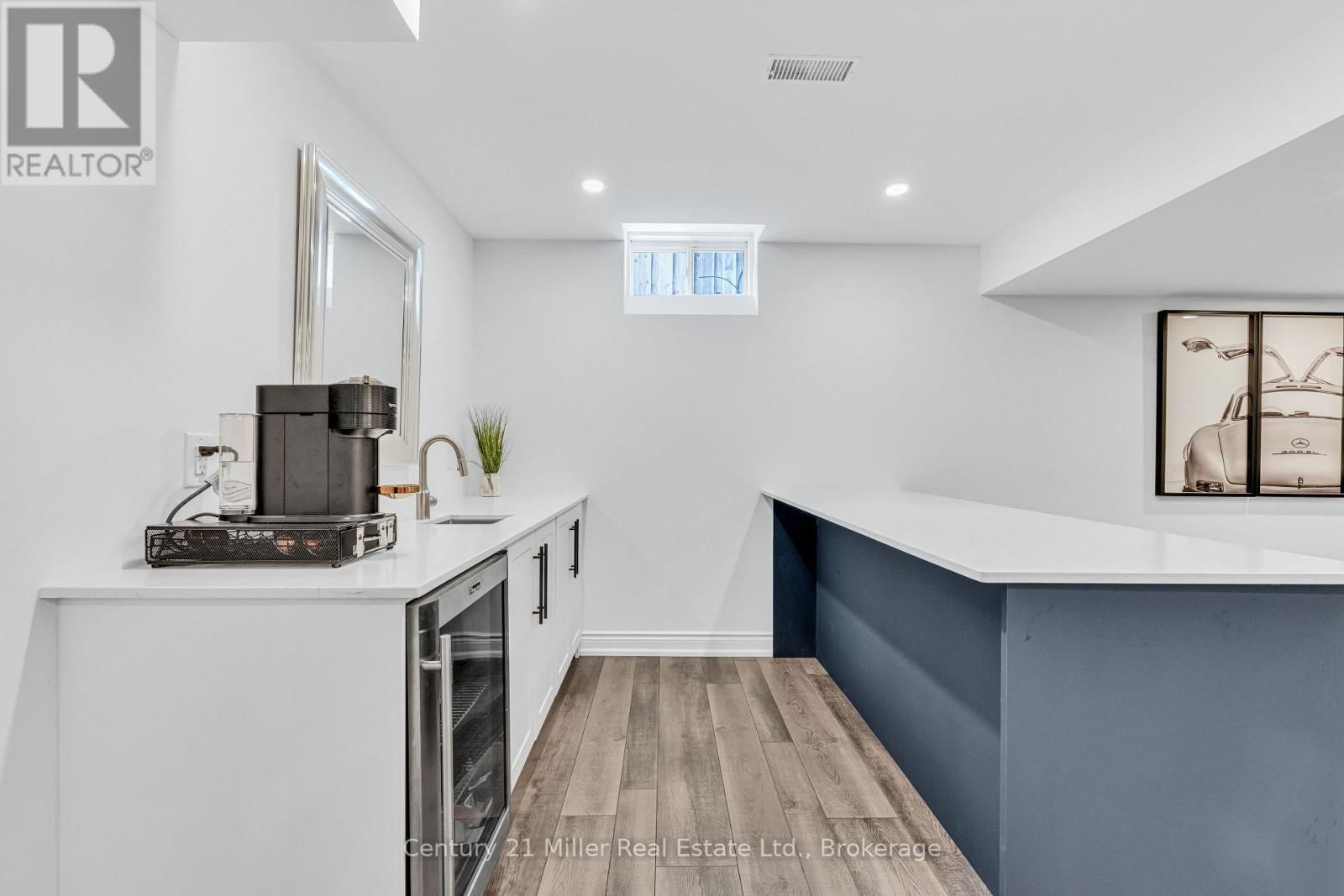 202 INNVILLE CRESCENT Image 37