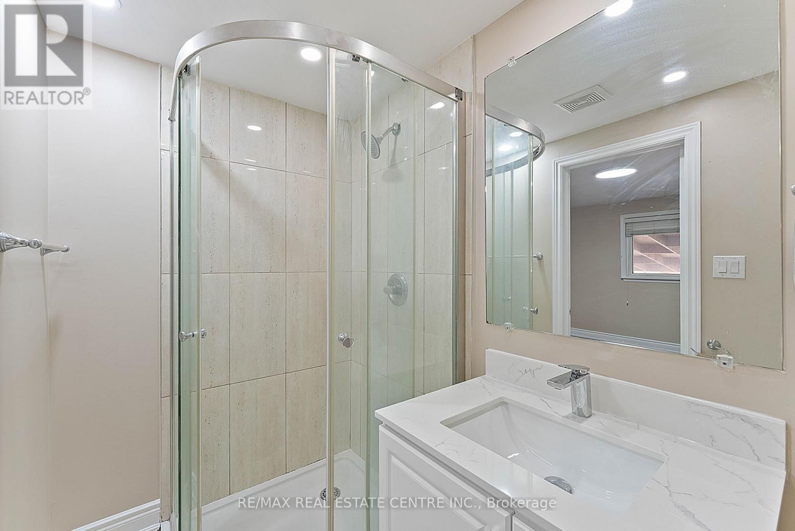 62 FLAMINGO CRESCENT Image 21