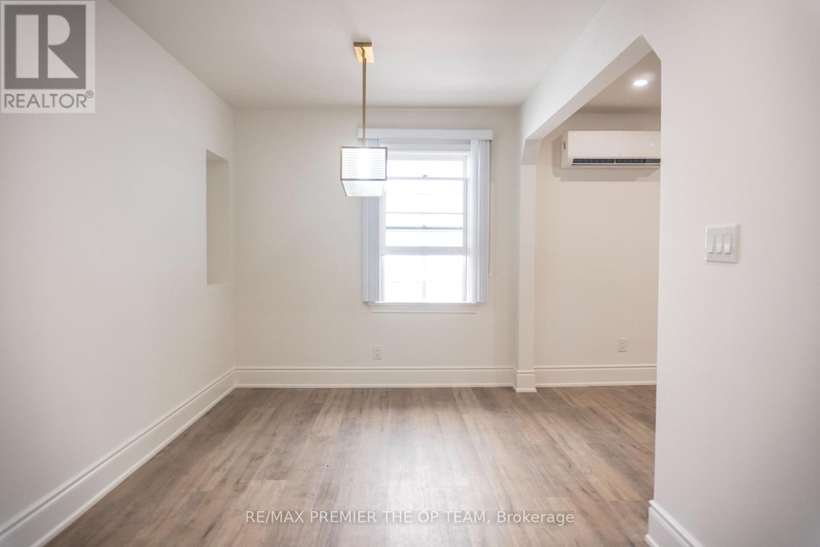 148 MARTIN GROVE ROAD Image 17