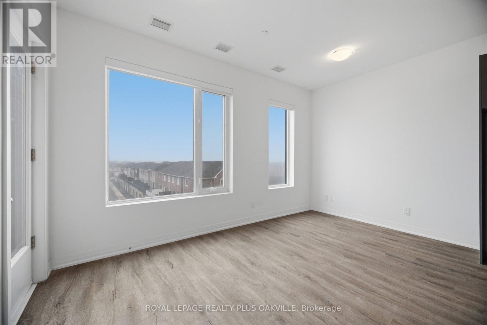 407 - 3285 CARDING MILL TRAIL Image 18