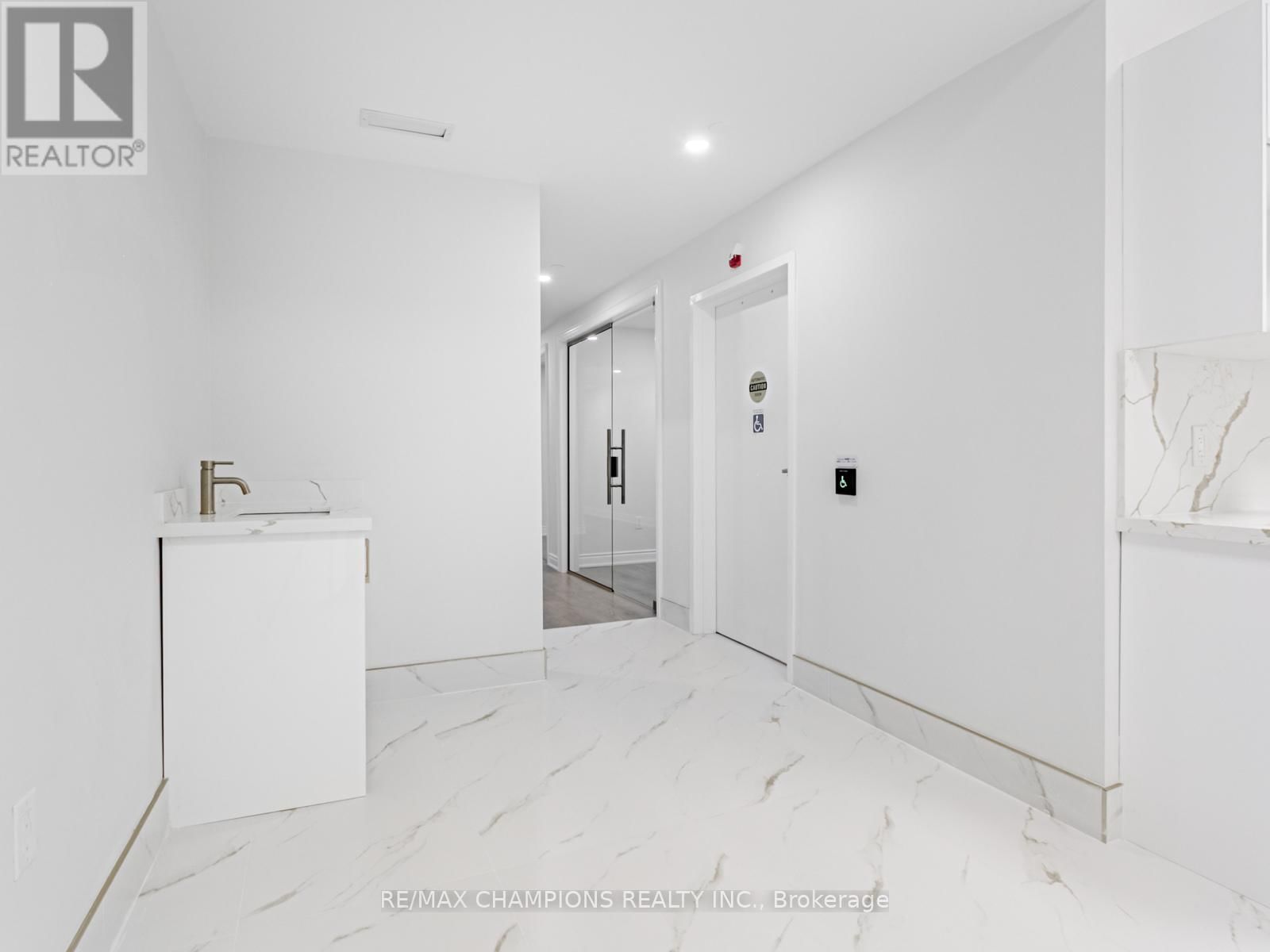 26 - 2565 STEELES AVENUE EAST Image 20