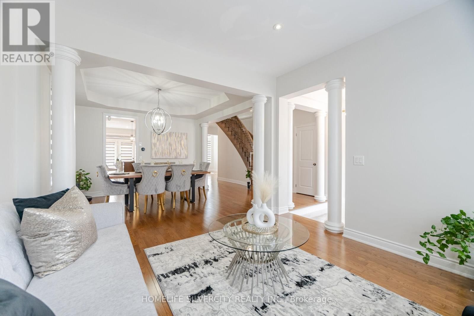 80 SCOTCHMERE CRESCENT Image 5