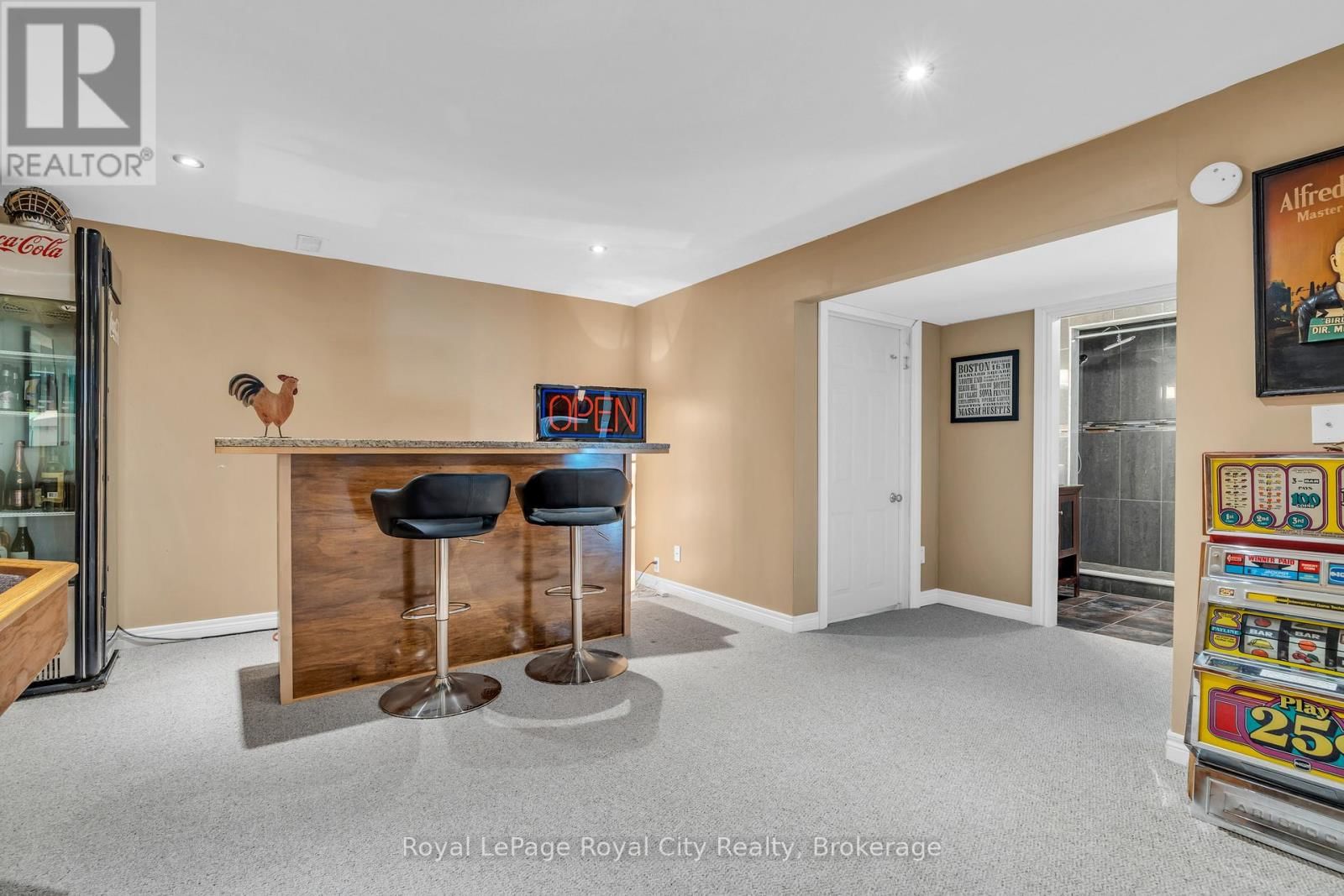 1548 TROIKA COURT Image 32