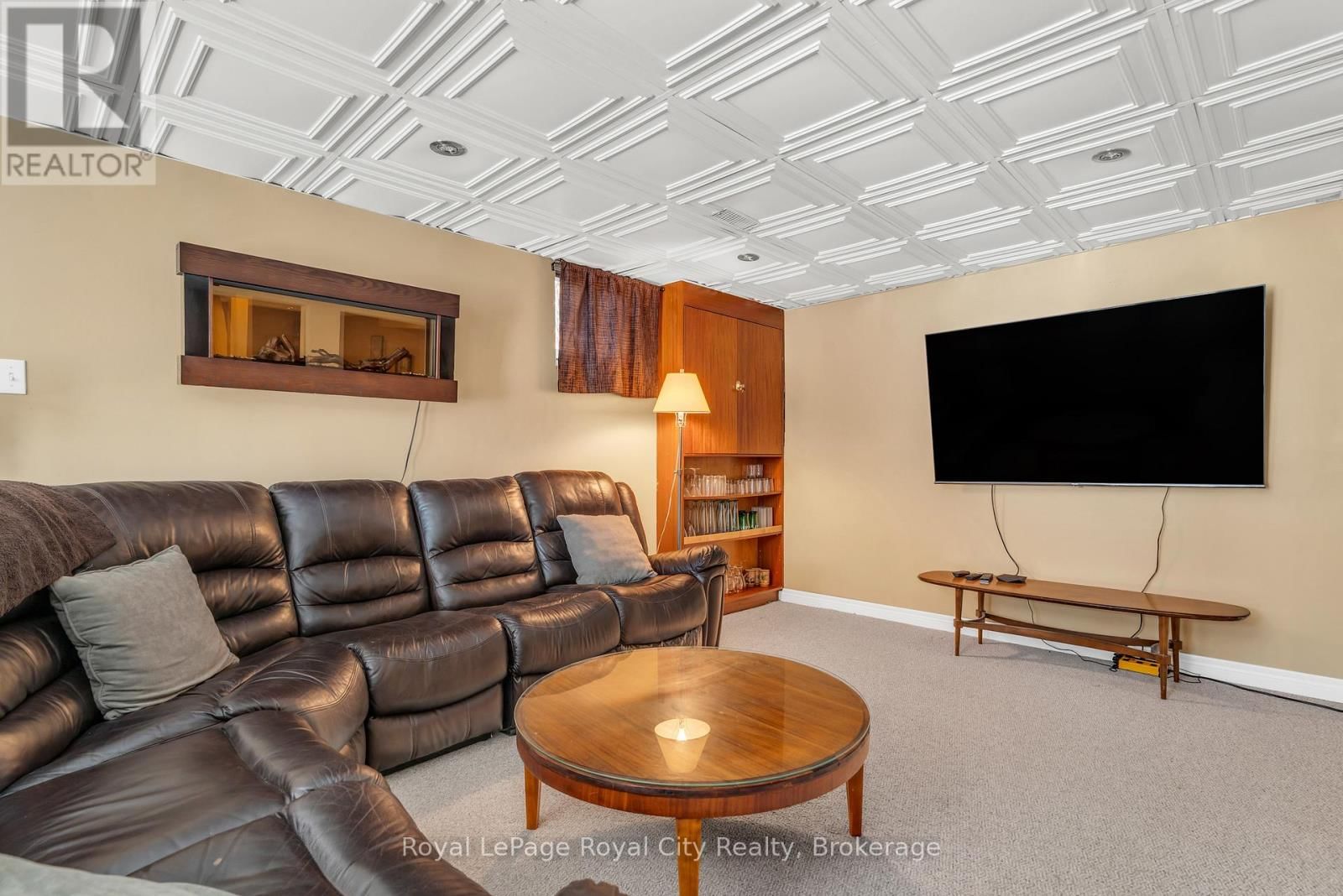 1548 TROIKA COURT Image 35