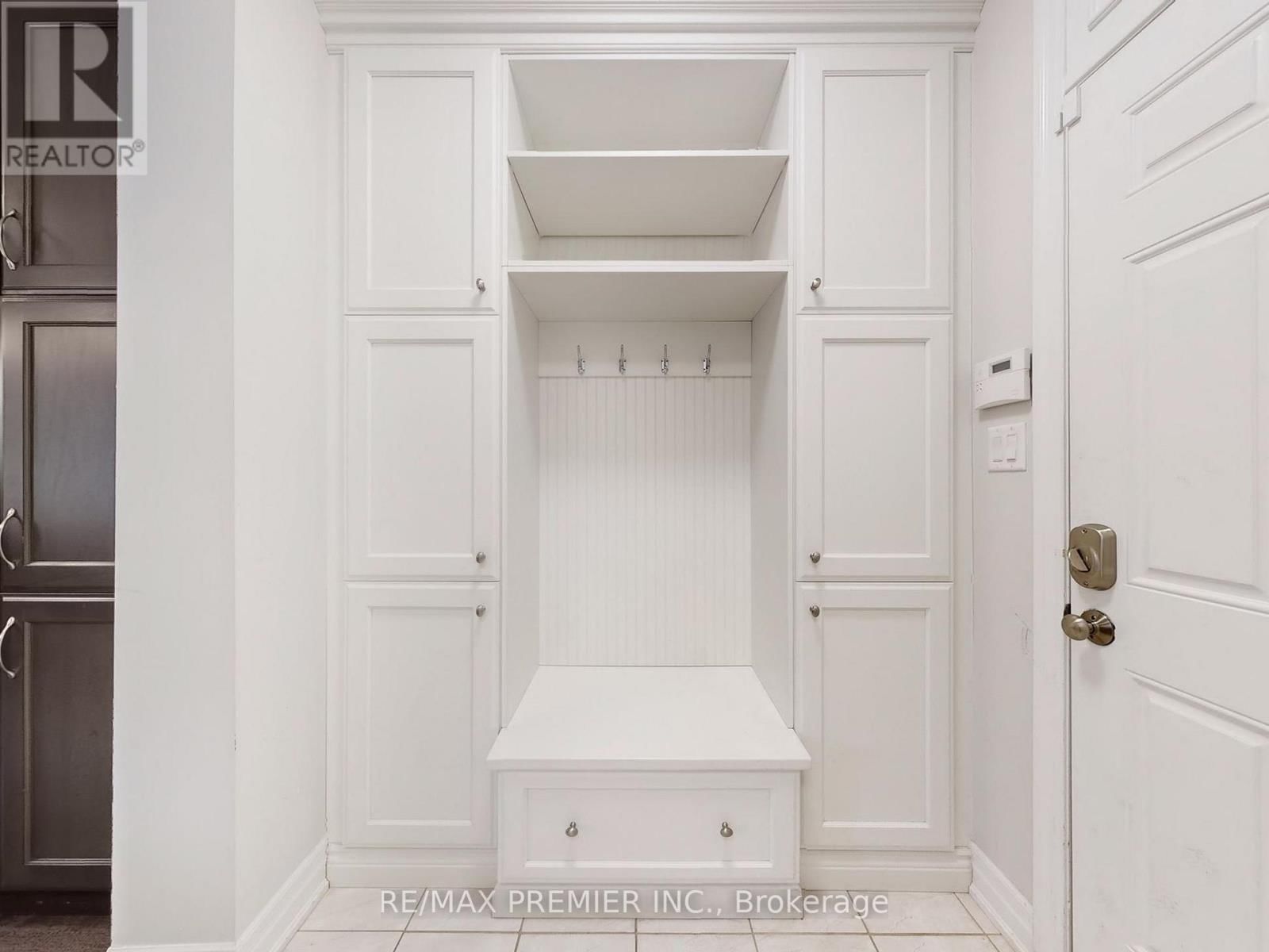 140 MAGNOLIA CRESCENT Image 18