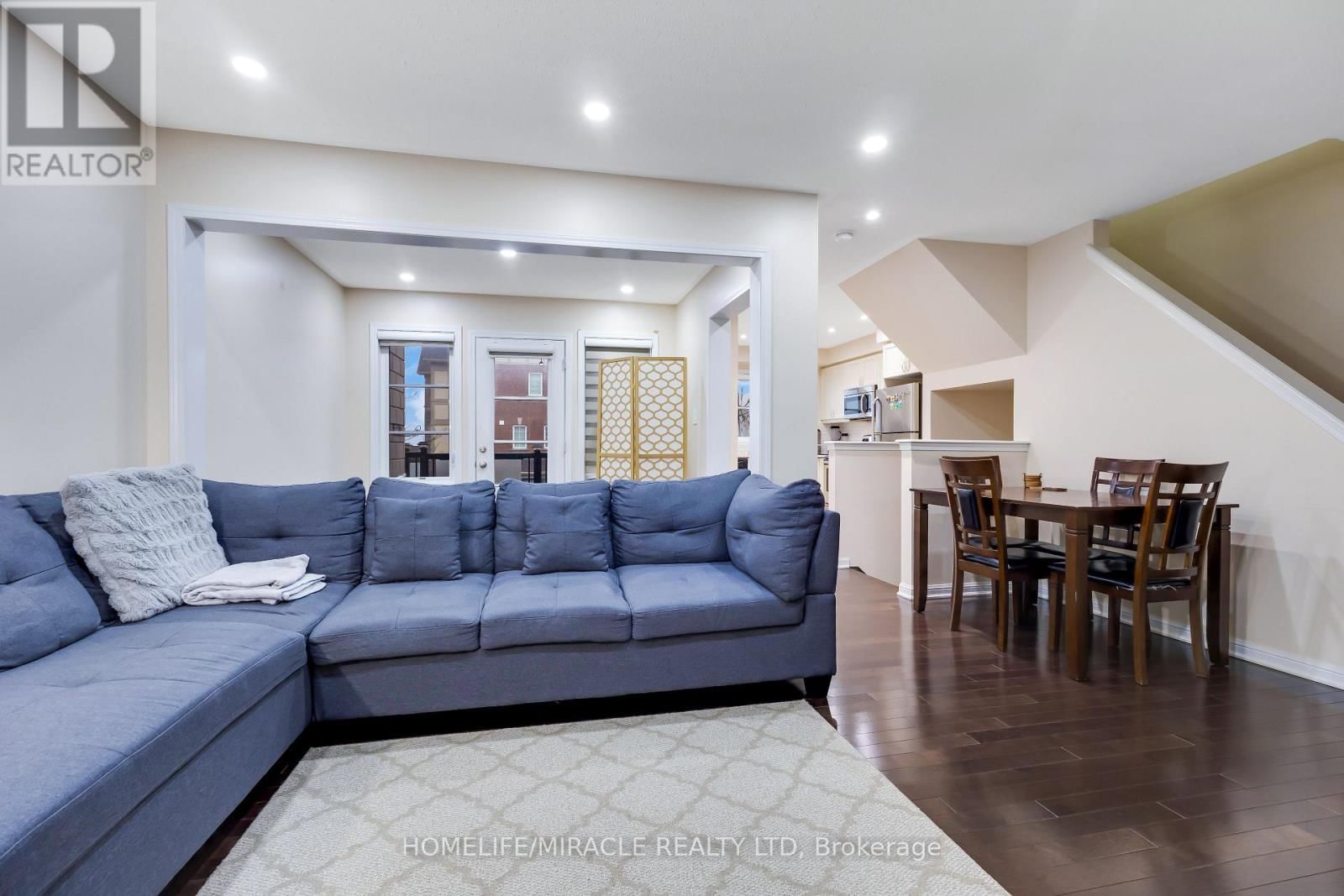 160 BAYCLIFFE CRESCENT Image 13