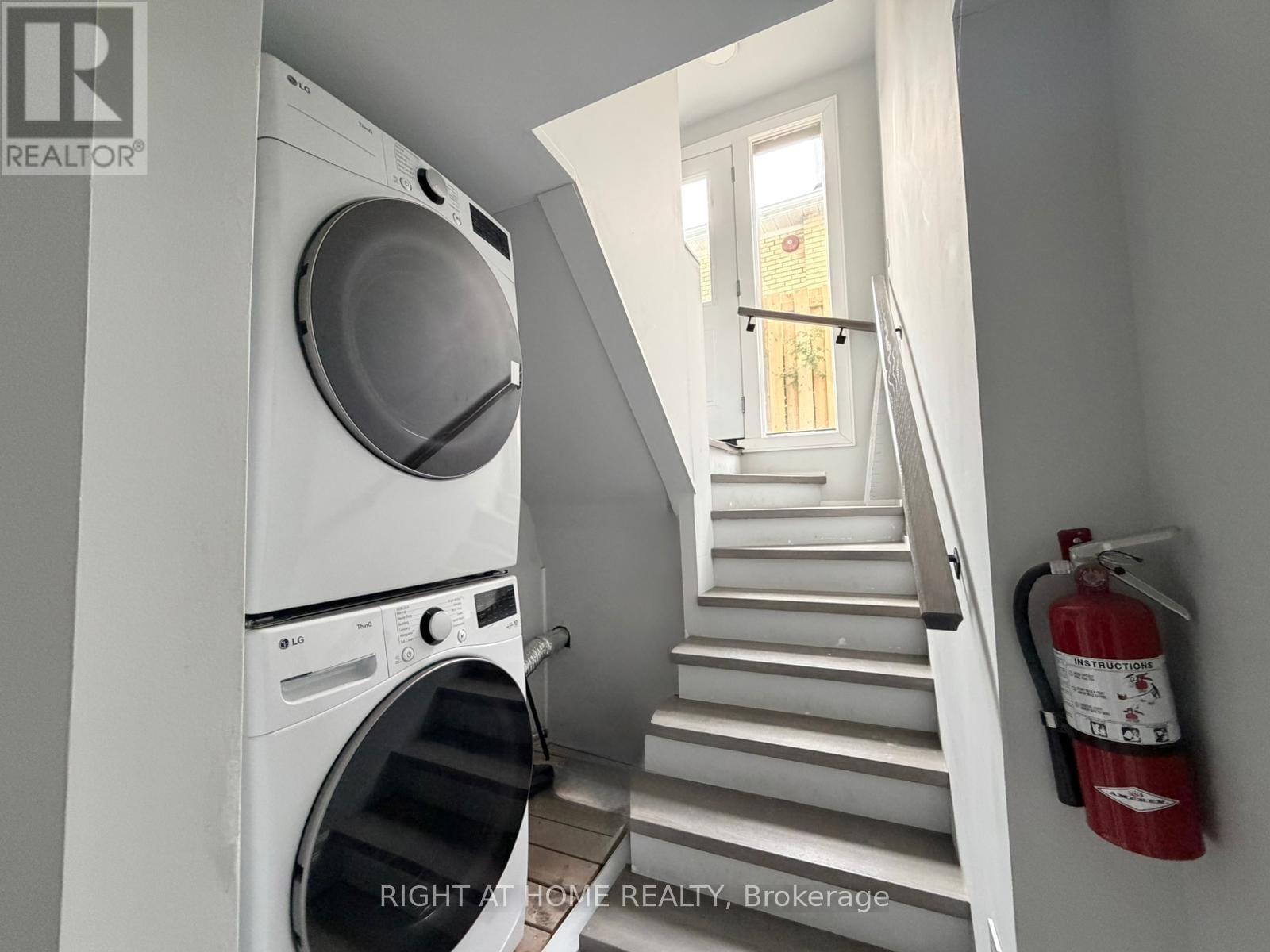 Lower - 25 DUFFIELD ROAD EAST Image 4