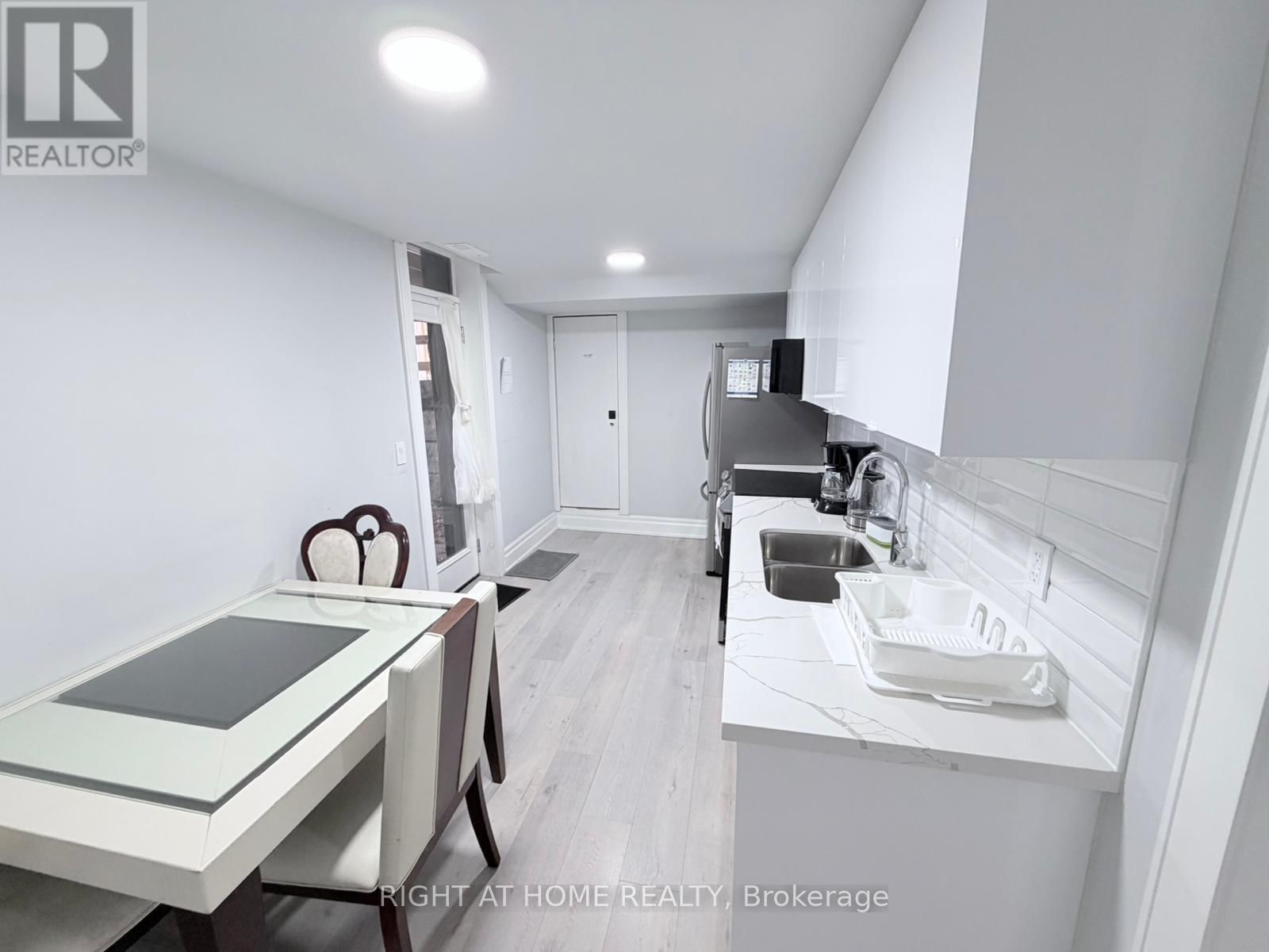 Lower - 25 DUFFIELD ROAD EAST Image 6