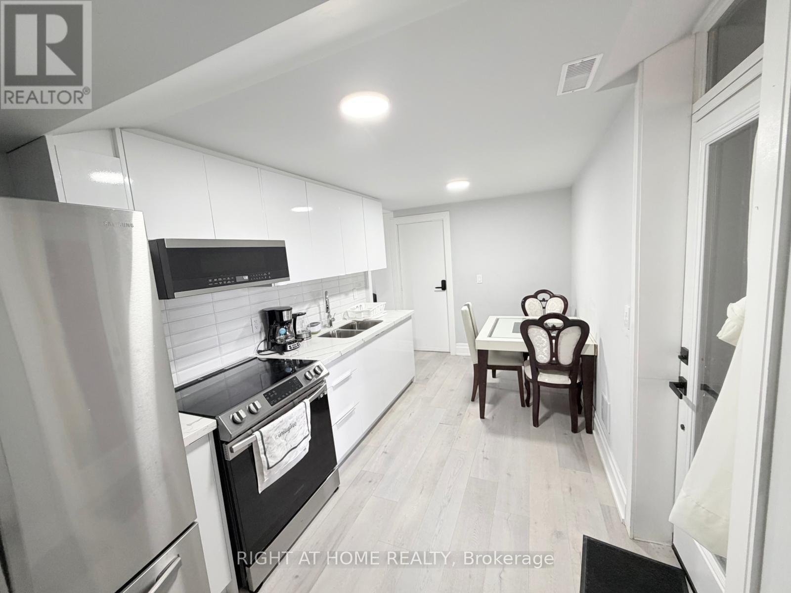 Lower - 25 DUFFIELD ROAD EAST Image 7