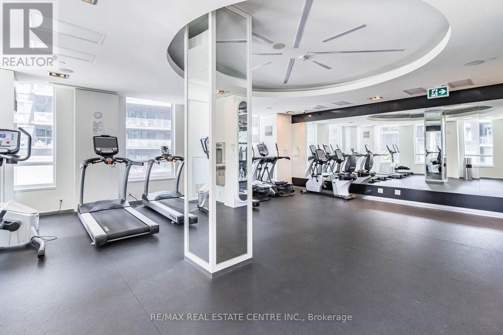 207 - 110 MARINE PARADE DRIVE Image 46