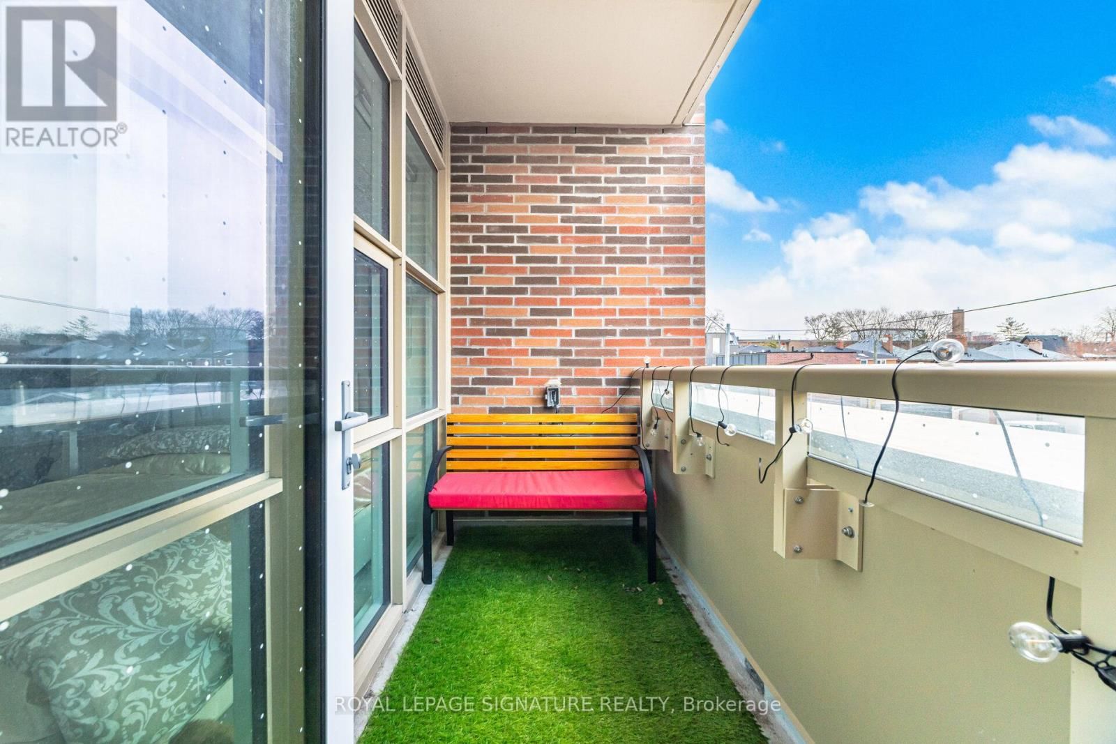 208 - 1787 ST CLAIR AVENUE WEST Image 13