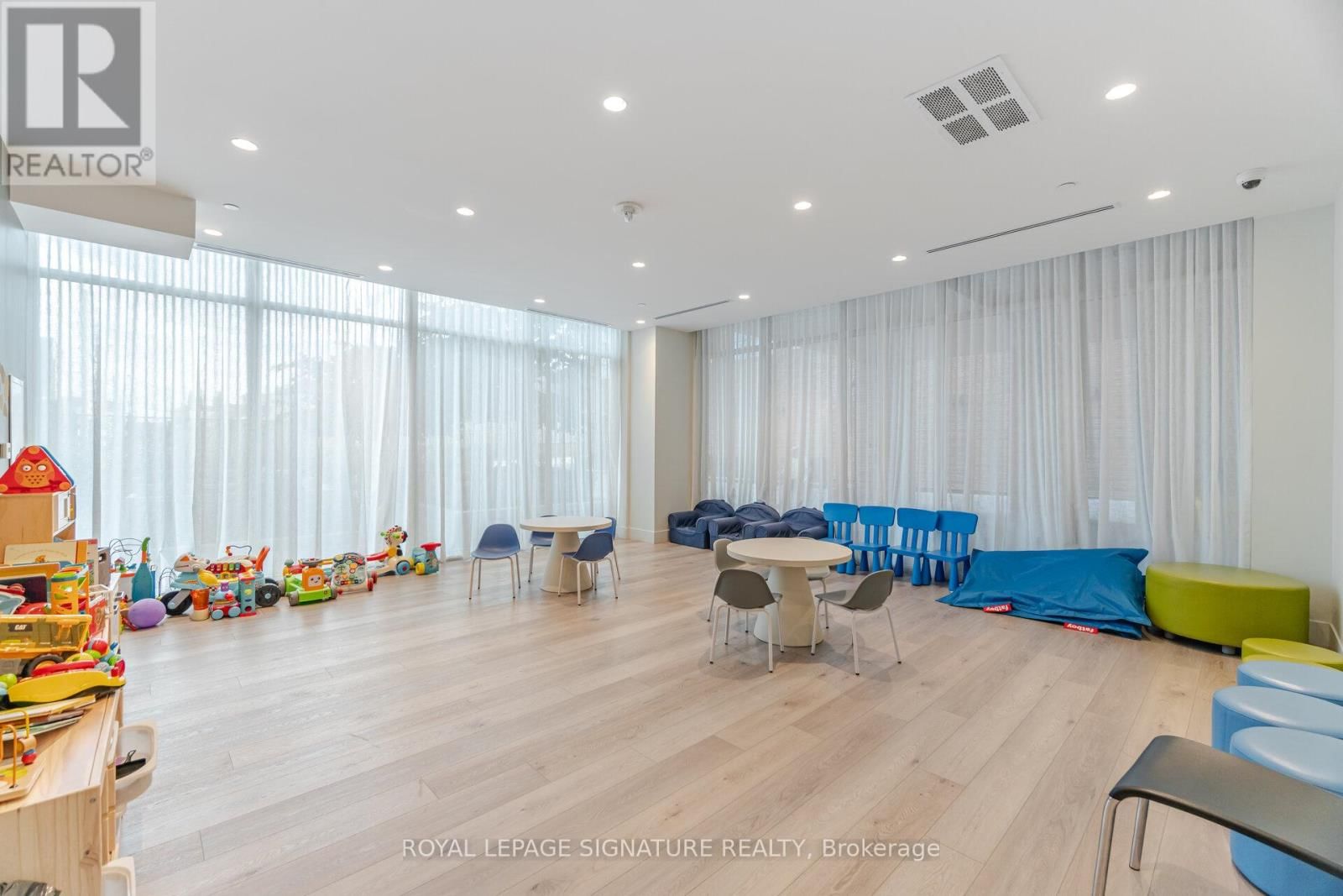 208 - 1787 ST CLAIR AVENUE WEST Image 36