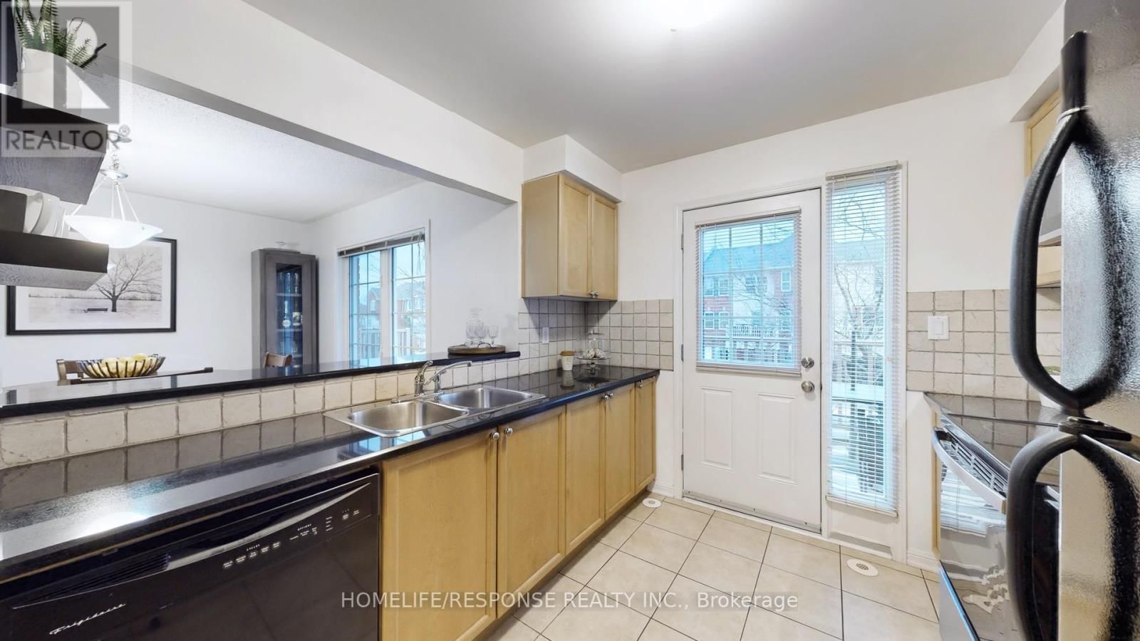 931 DEVERELL PLACE Image 12