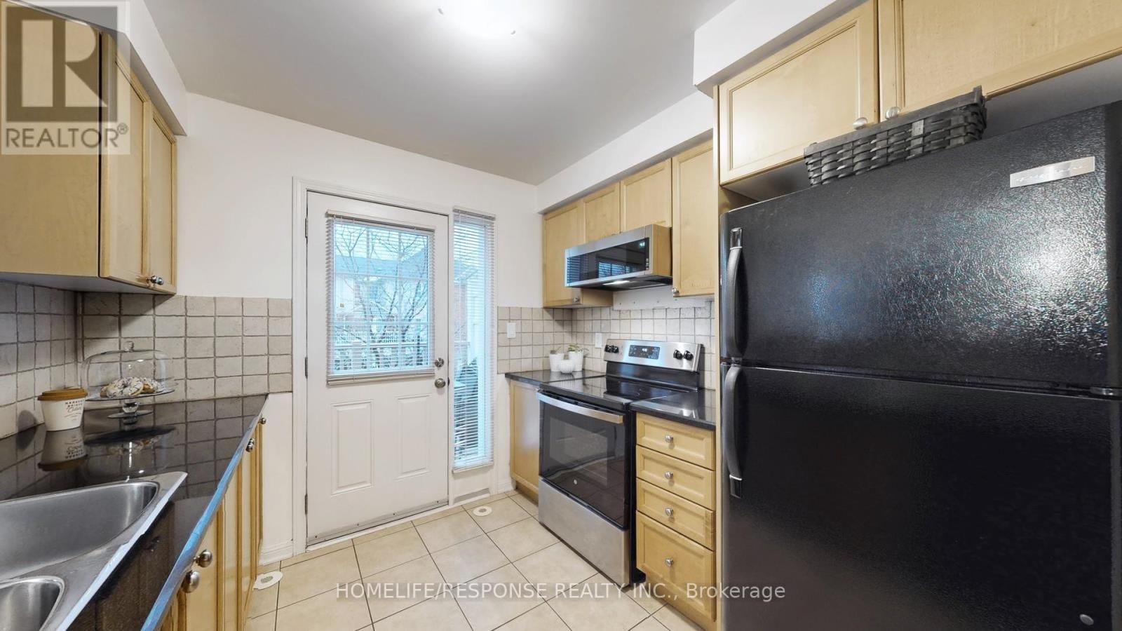 931 DEVERELL PLACE Image 13