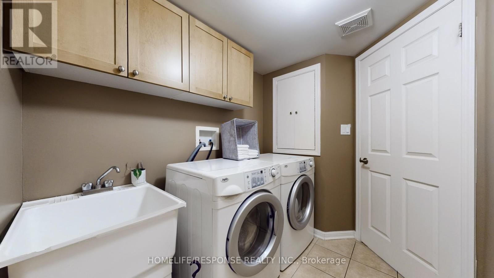 931 DEVERELL PLACE Image 32