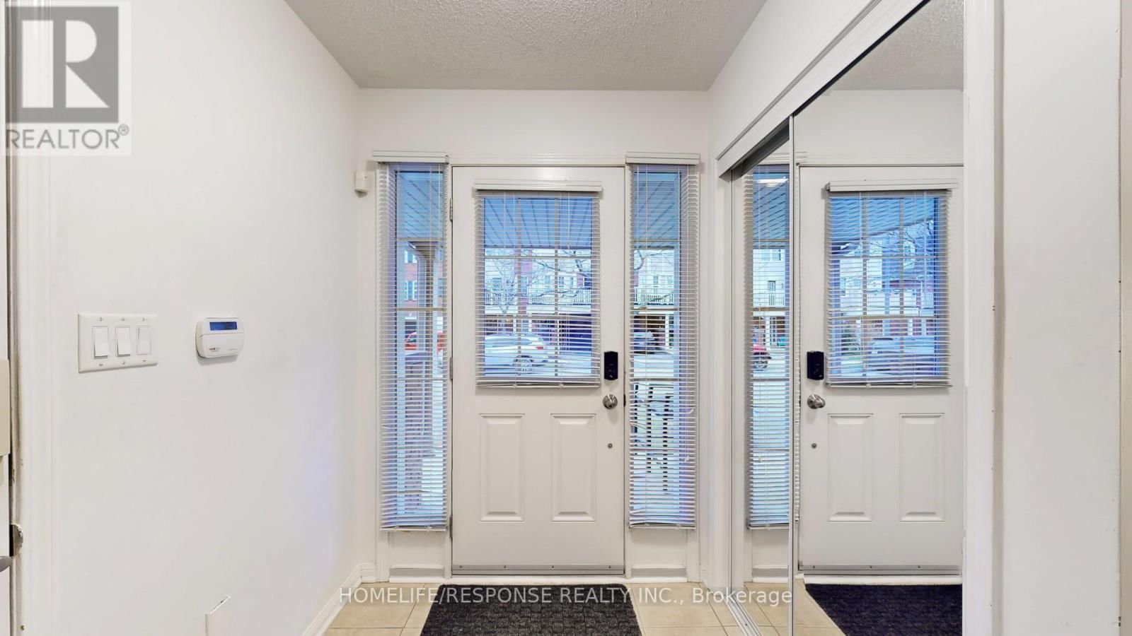 931 DEVERELL PLACE Image 37