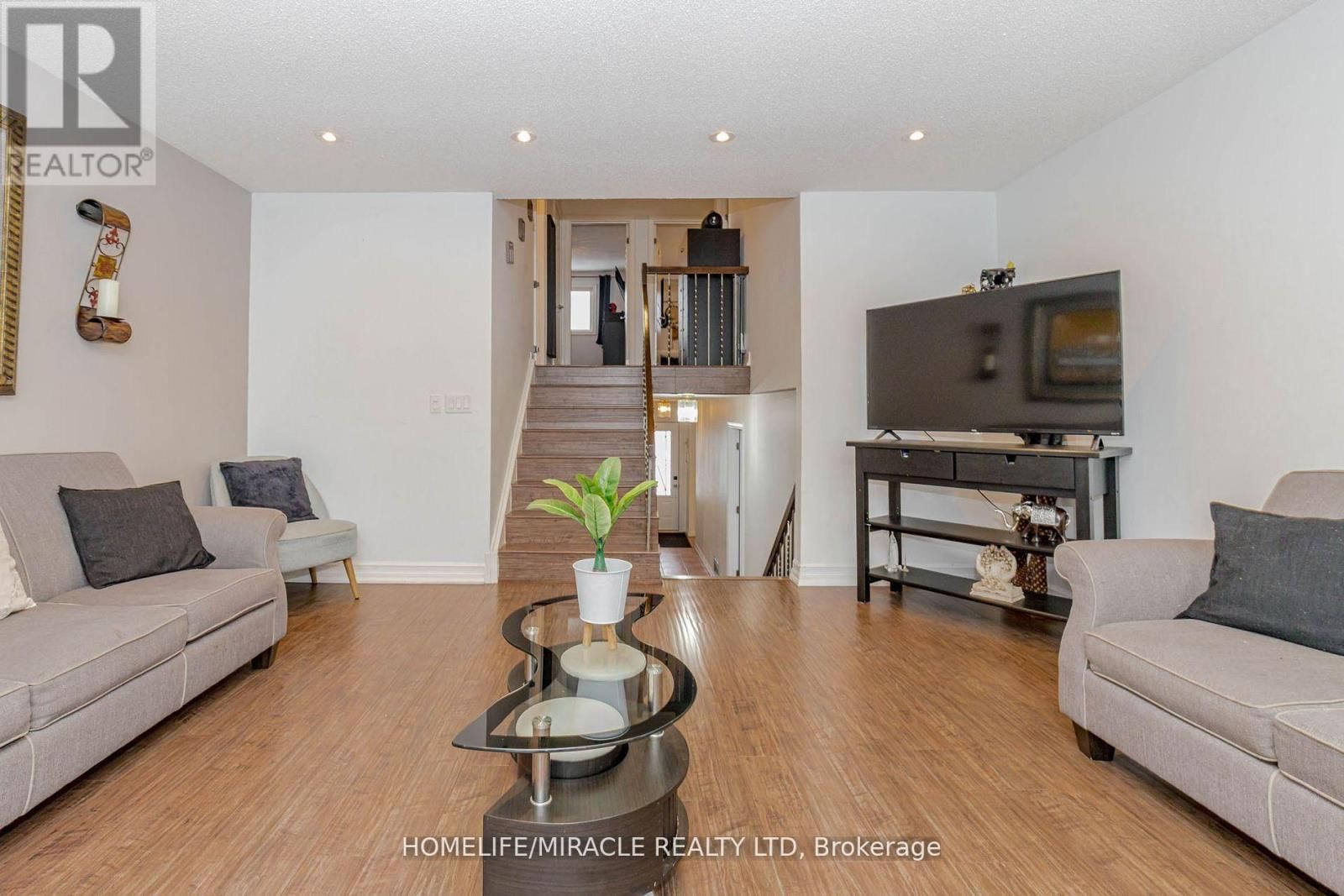 32 LANGSTON DRIVE Image 22