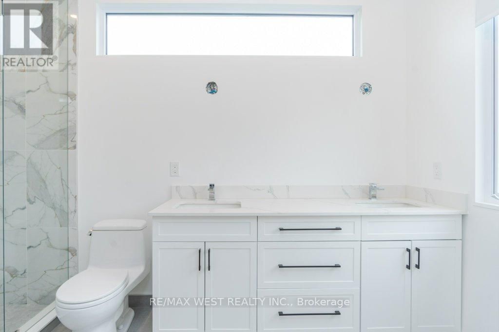 63 LONBOROUGH AVENUE Image 10