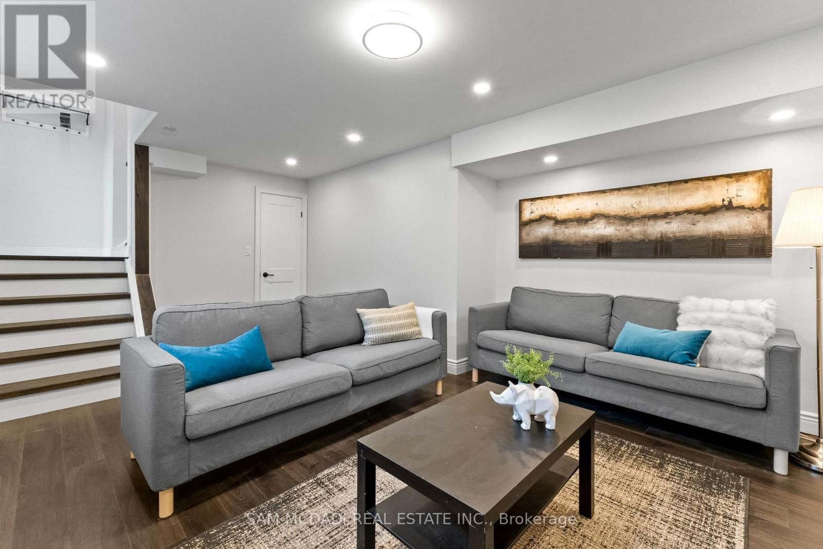 7209 FAYETTE CIRCLE Image 4