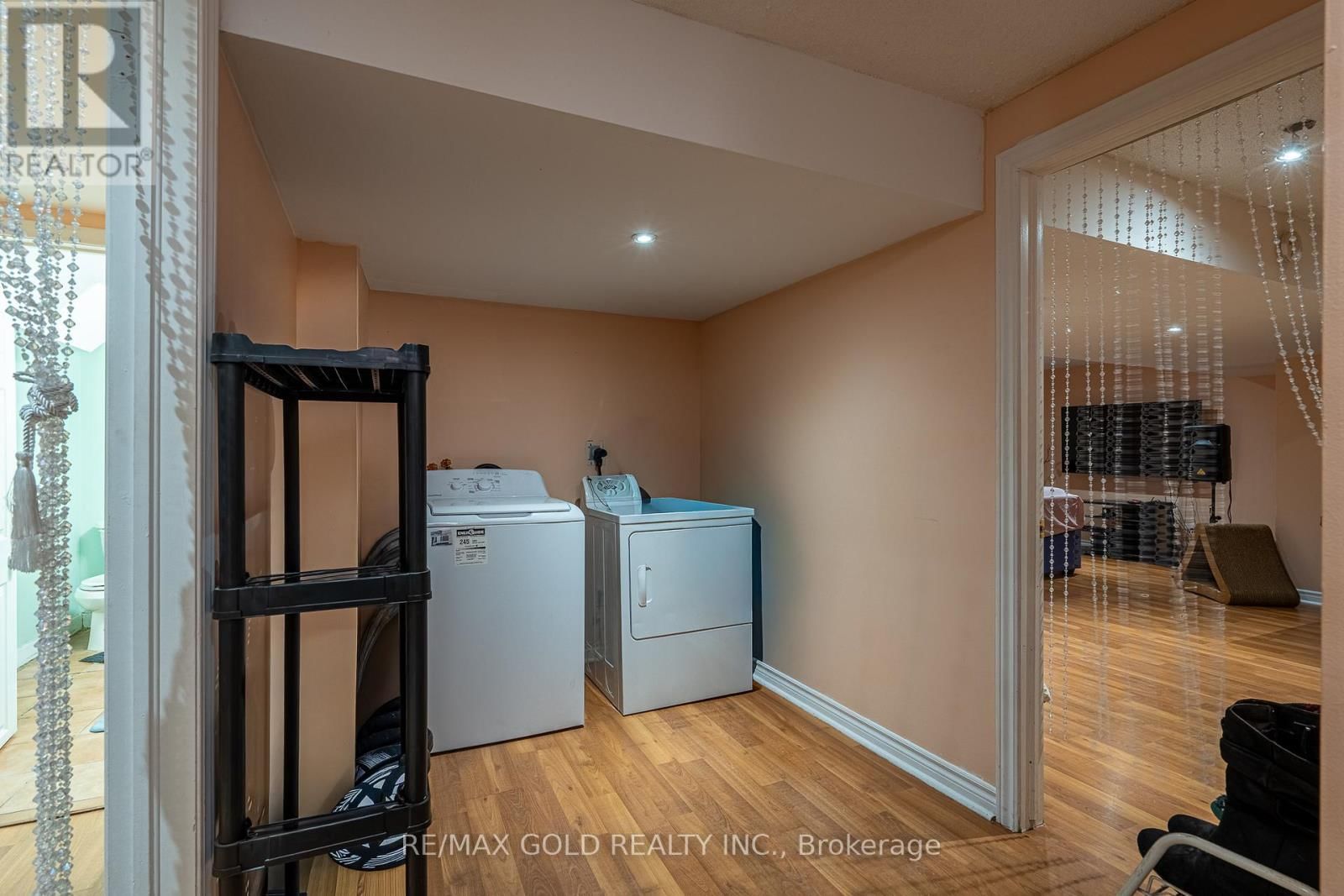 10 SUGARCANE AVENUE Image 37