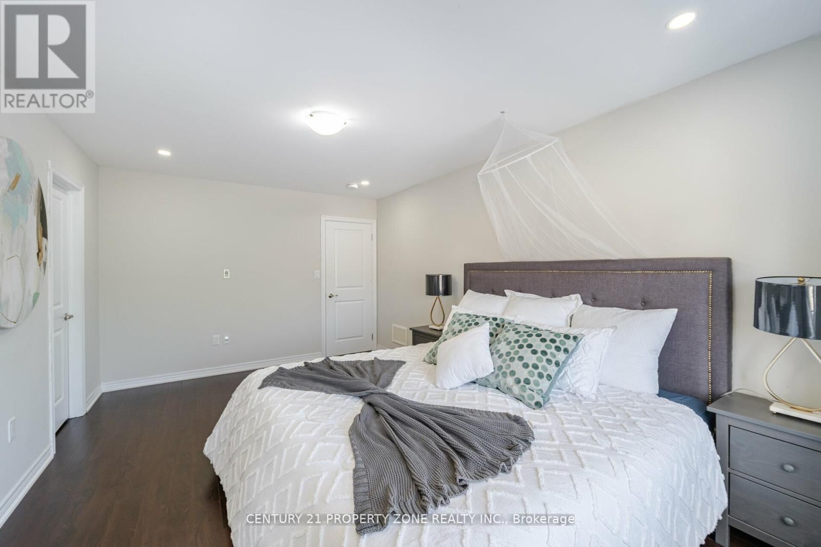 8 TEAL CREST CIRCLE Image 37