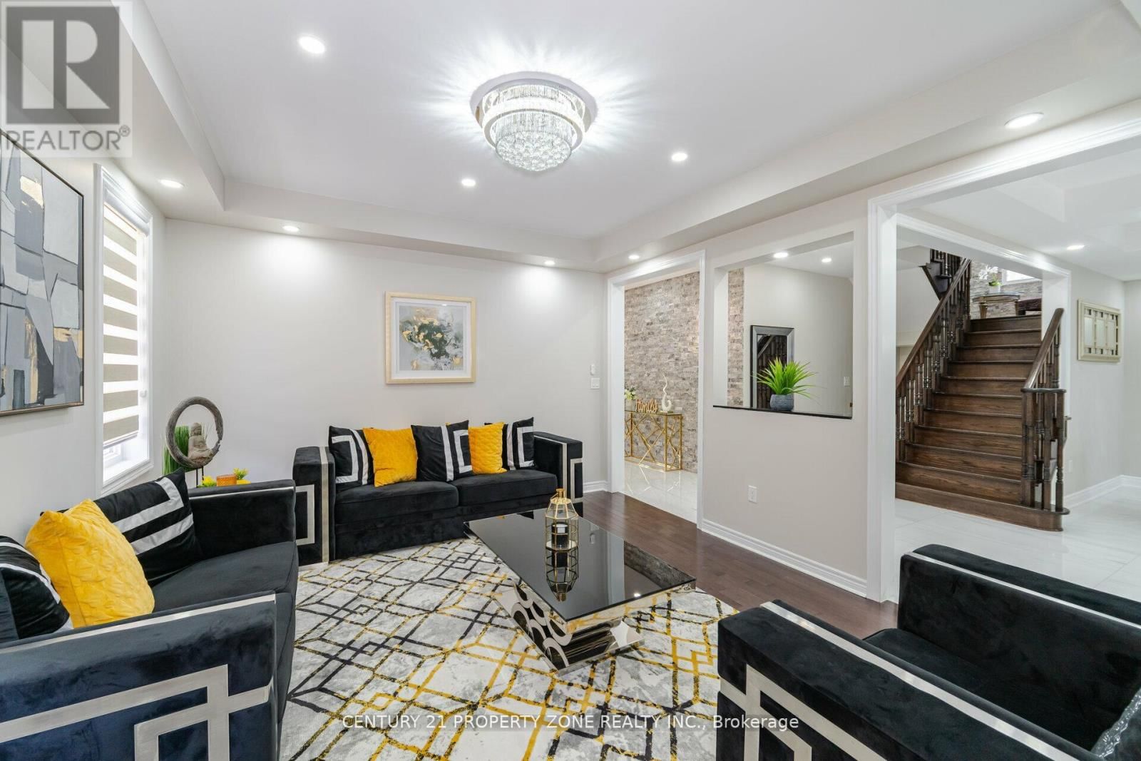 8 TEAL CREST CIRCLE Image 8