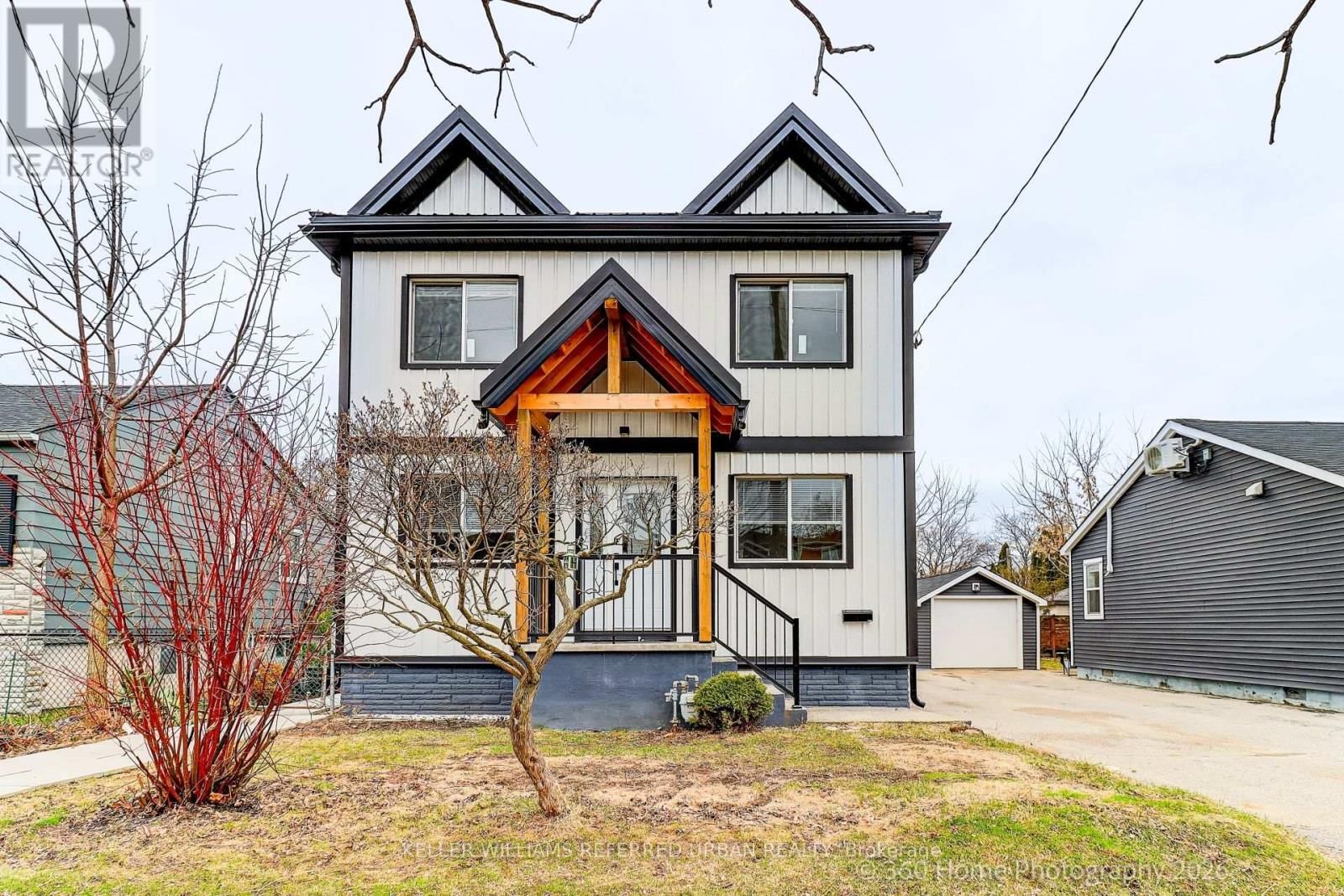 1 - 84 FOCH AVENUE Image 21