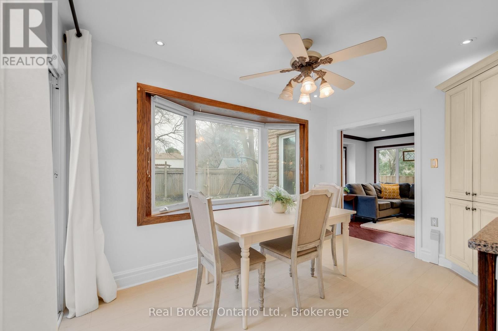 6366 MILLER'S GROVE Image 19