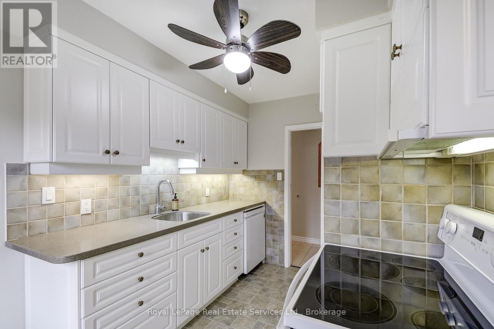 339 WEIGHTON AVENUE Image 19