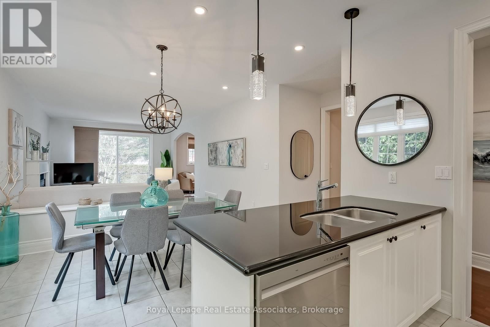 2263 WUTHERING HEIGHTS WAY Image 12