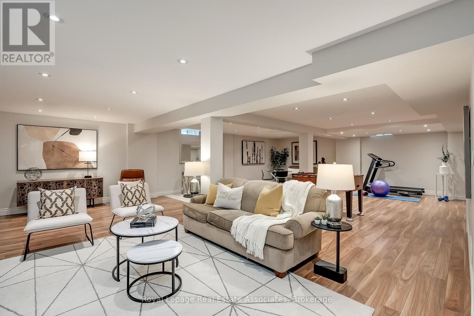 2263 WUTHERING HEIGHTS WAY Image 27