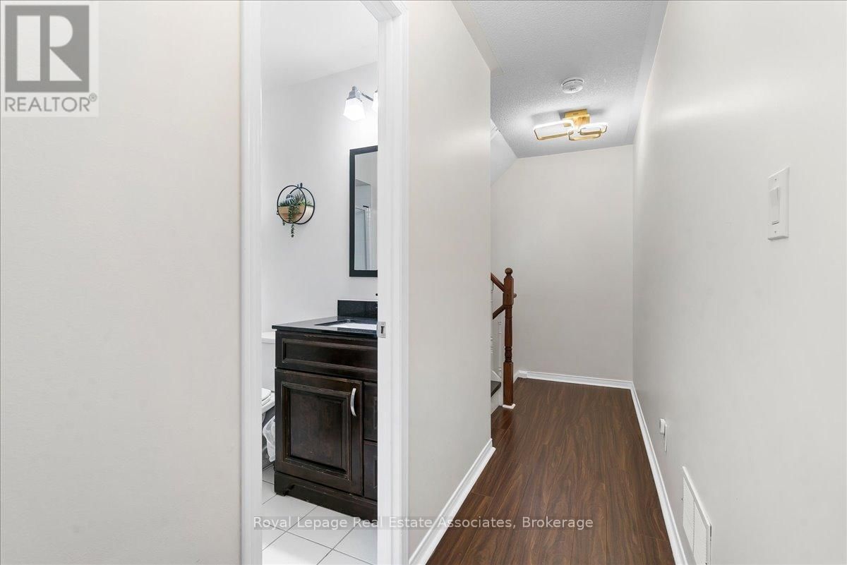 5 - 1241 PARKWEST PLACE Image 8