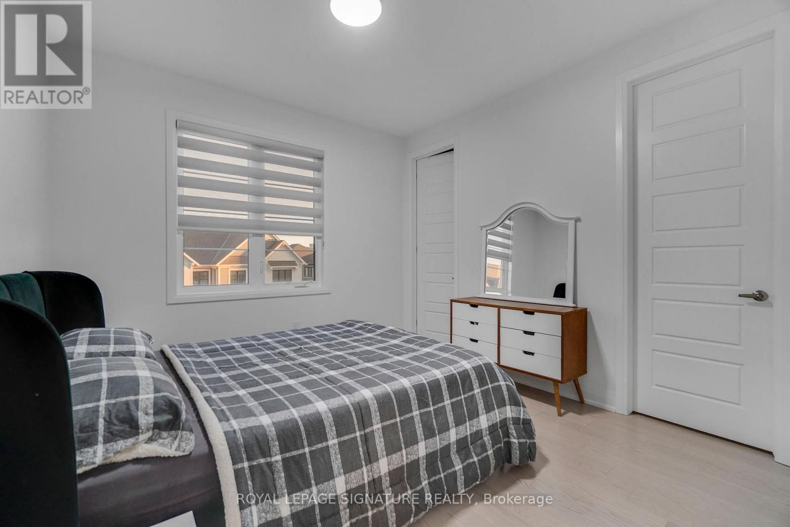 Main-Upper - 3255 HARASYM TRAIL NORTH Image 36