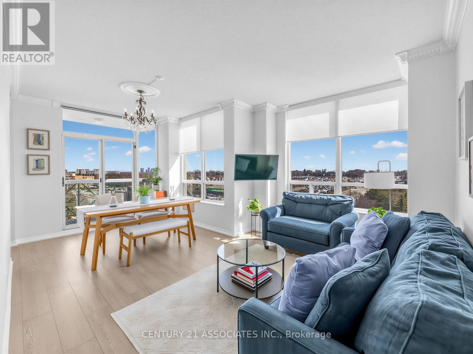 705 - 1359 RATHBURN ROAD EAST Image 15