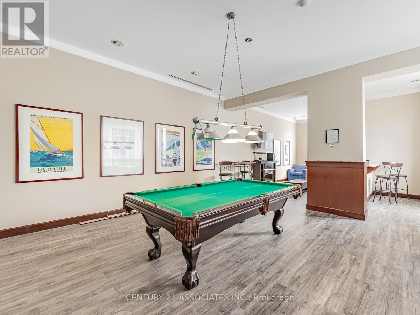 705 - 1359 RATHBURN ROAD EAST Image 32