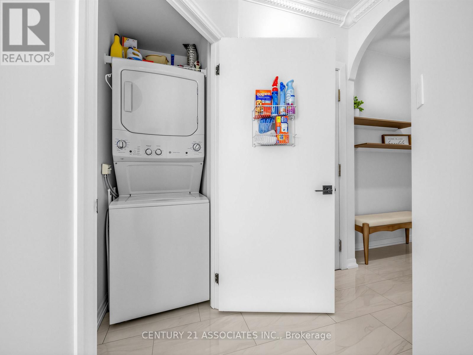 705 - 1359 RATHBURN ROAD EAST Image 6