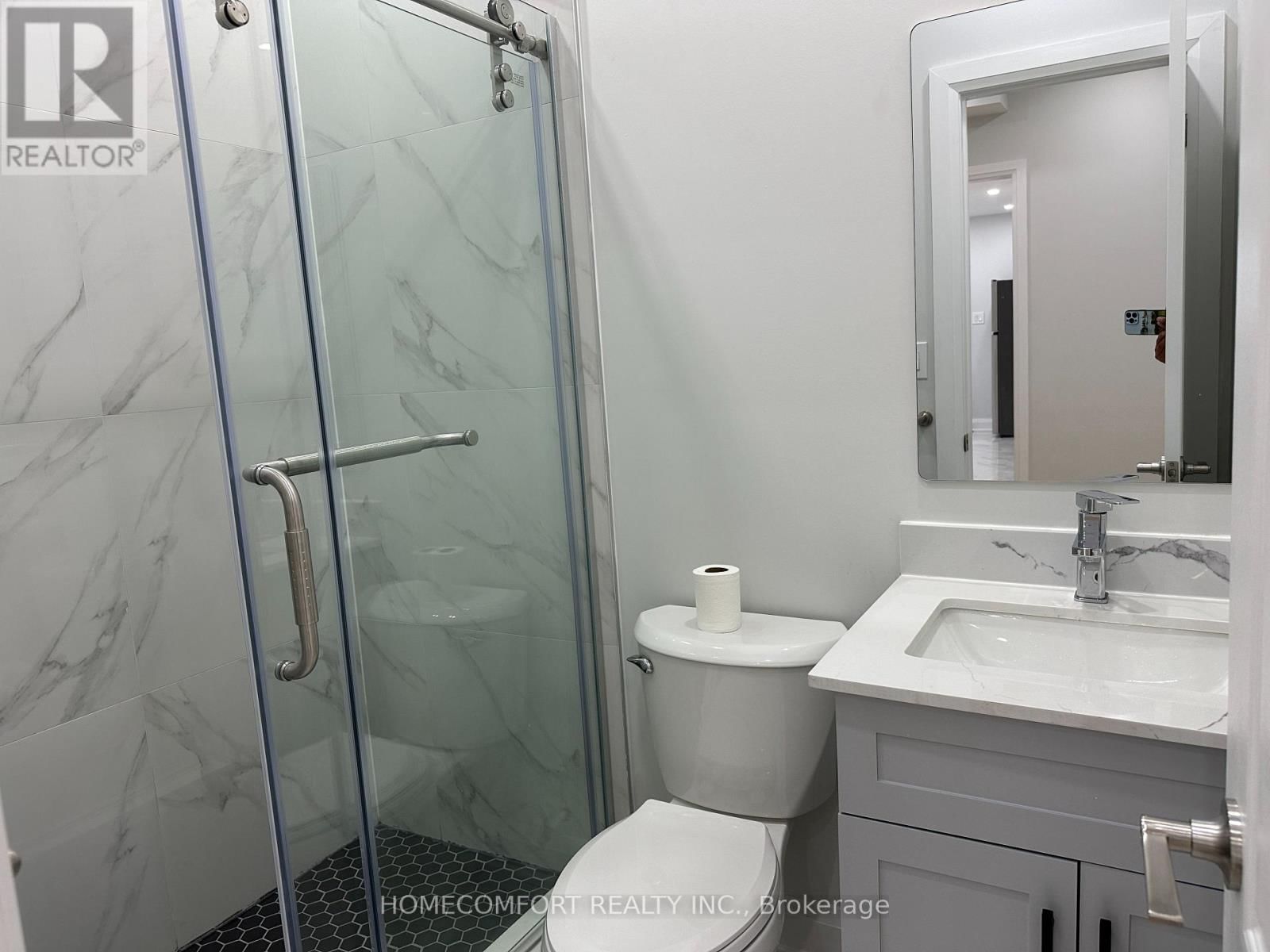 Main Floor - 211 OSLER STREET Image 11