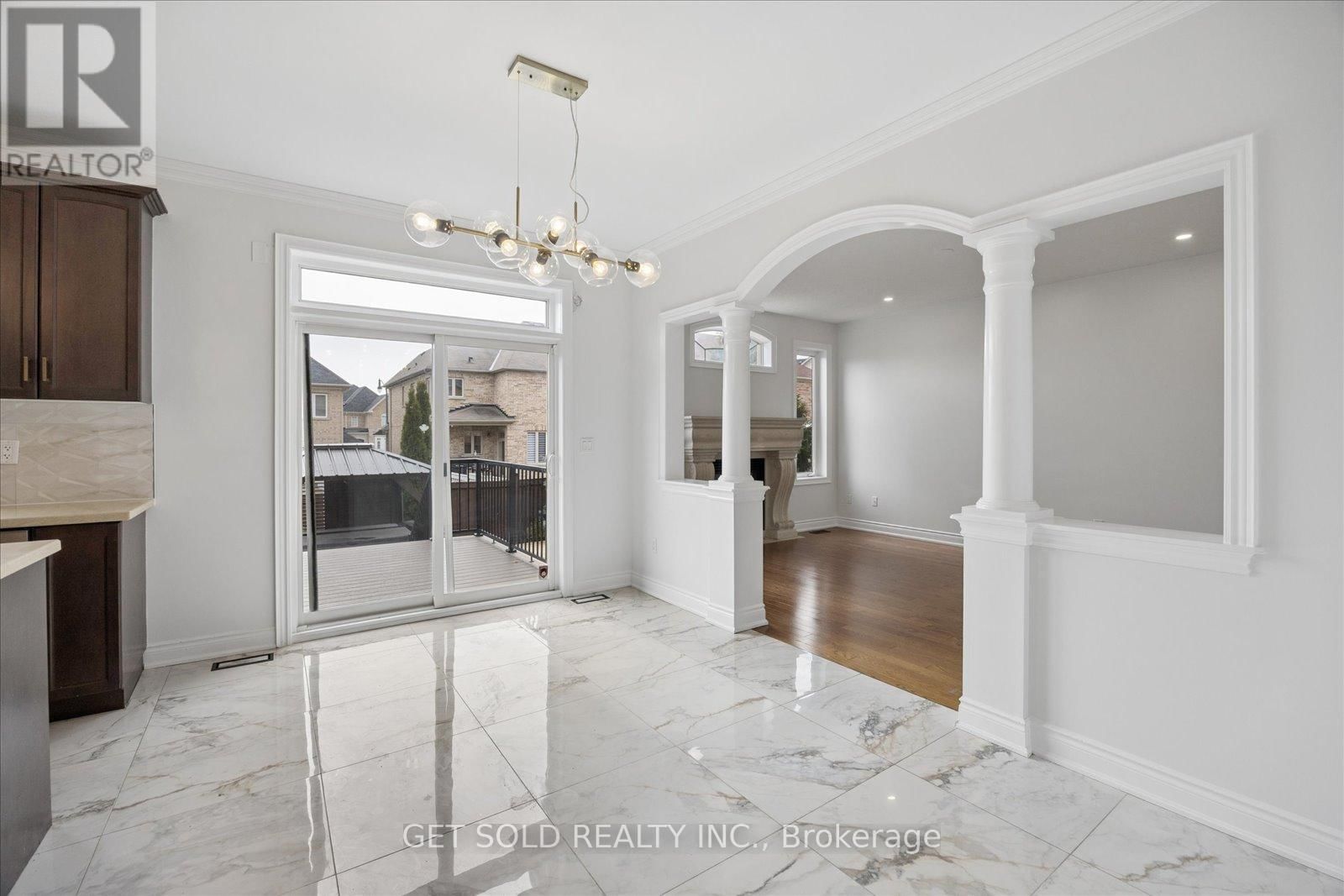 11 MAYBECK DRIVE Image 12