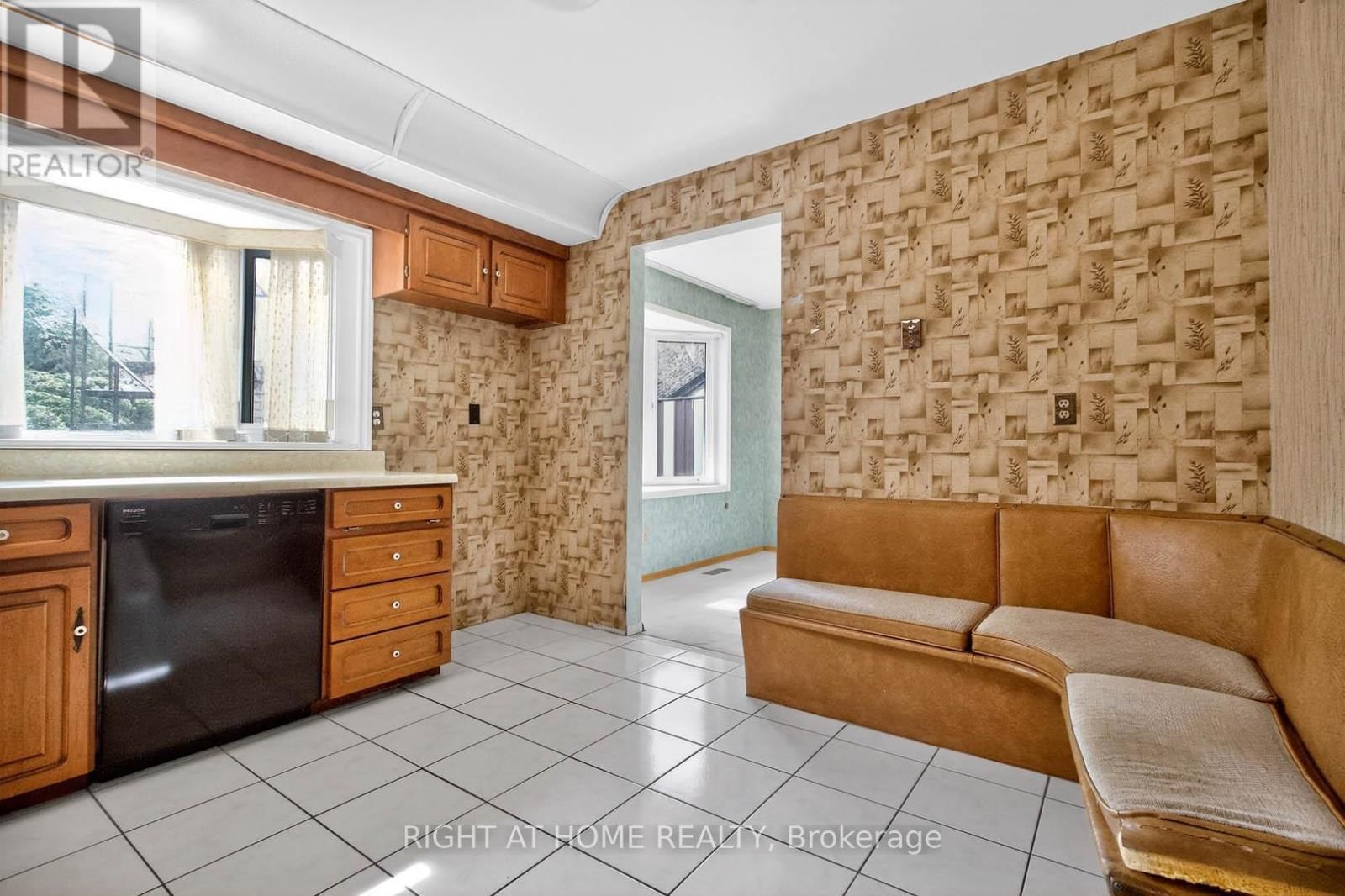 3626 FIELDGATE DRIVE Image 12