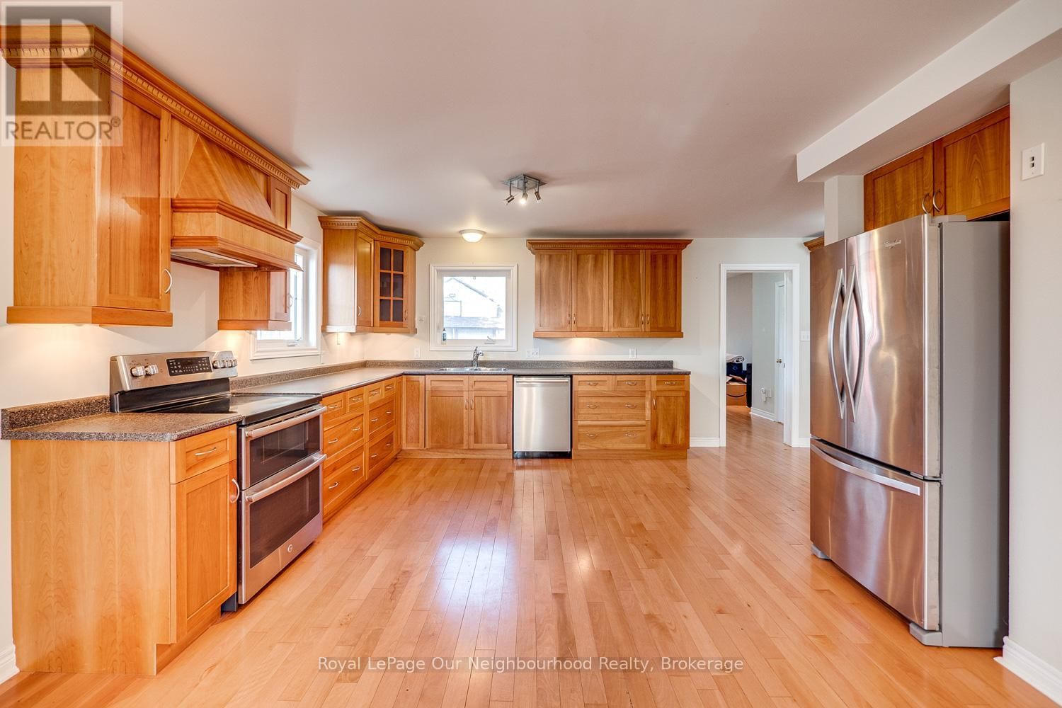 51 MAIN STREET NORTH Image 8