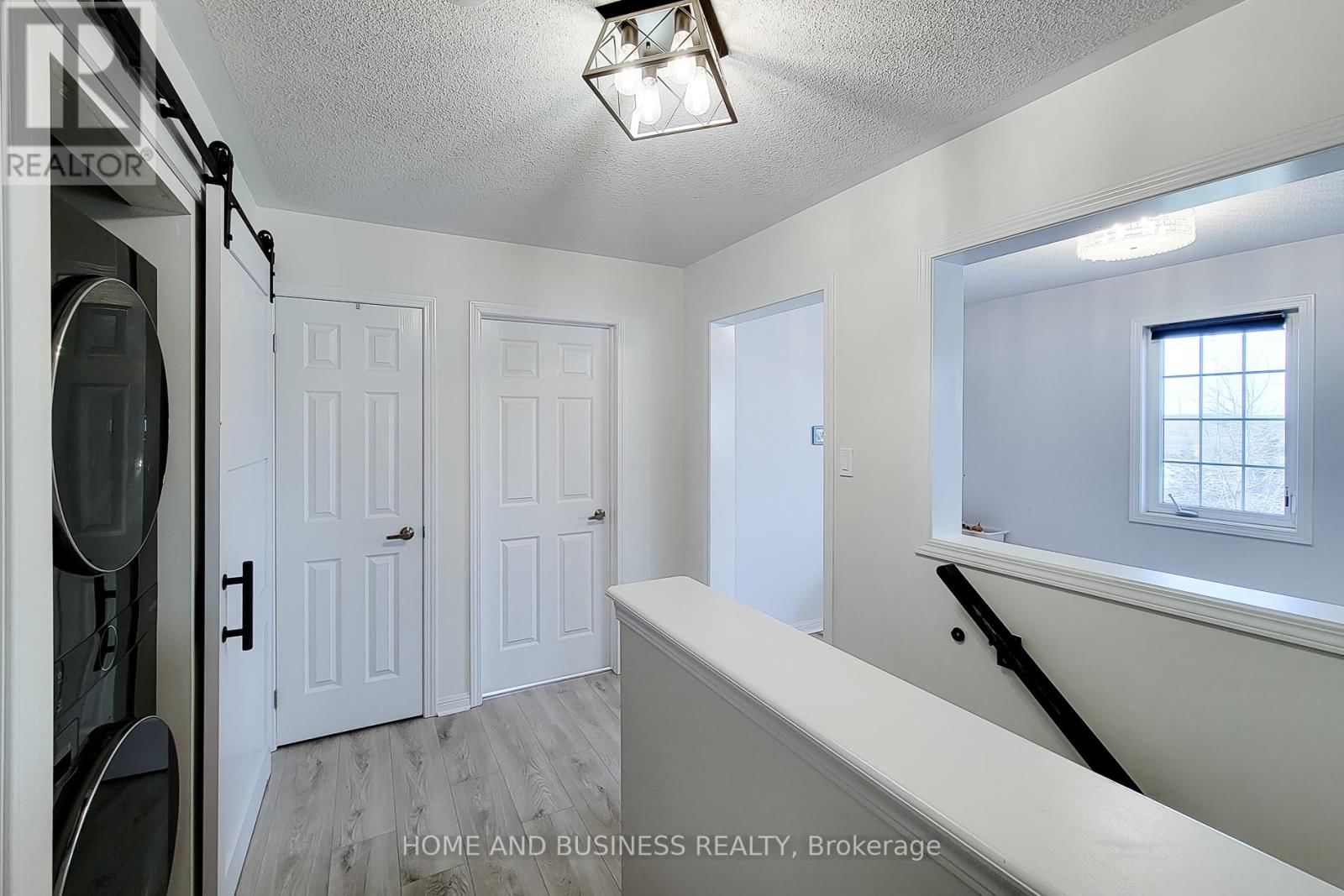 355 CHUCHMACH CLOSE Image 27